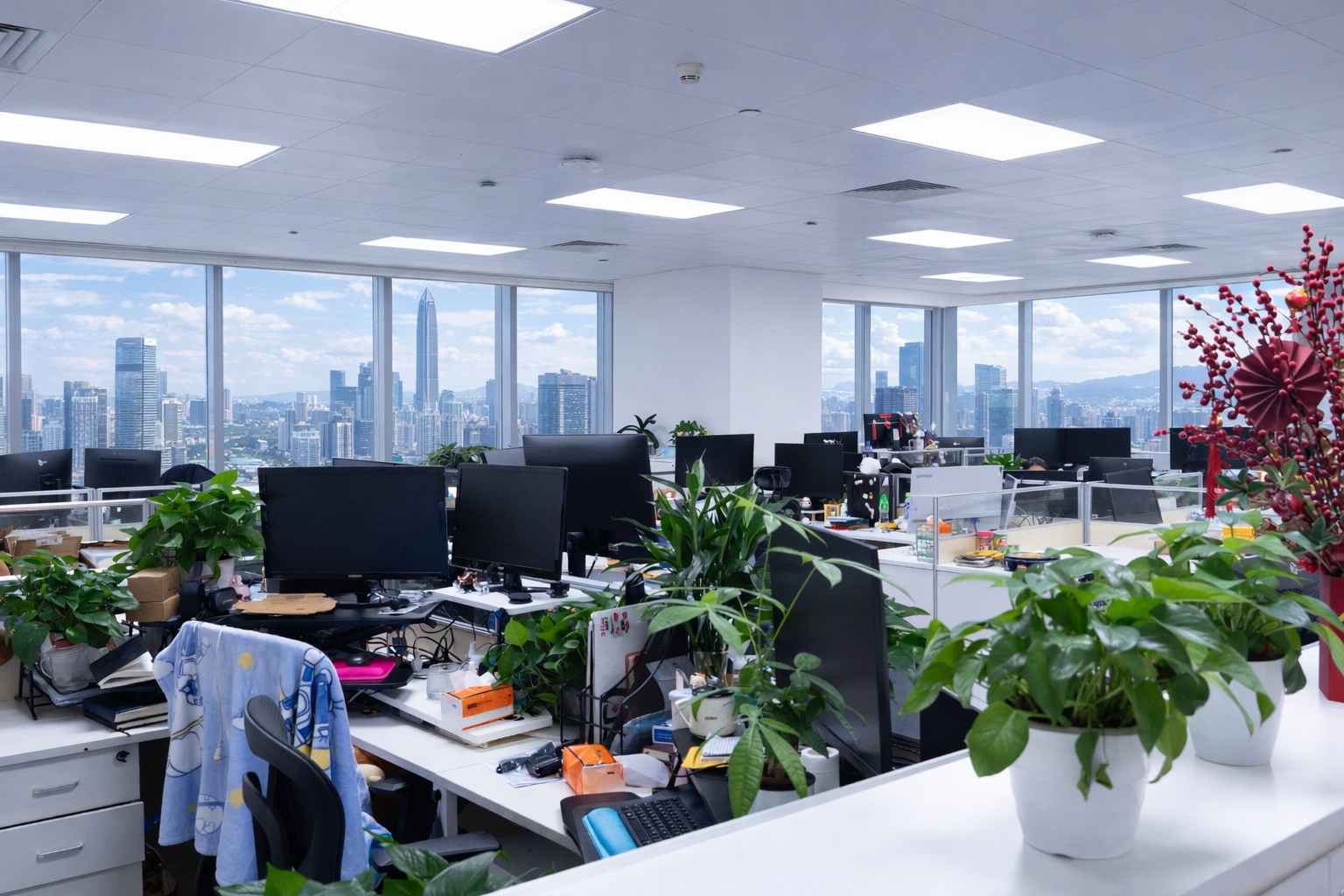 Shenzhen office workstations thumbnail
